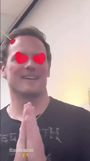 Throwback to Sam Heughan’s last birthday with the Outlander cast and crew 🥺🎂