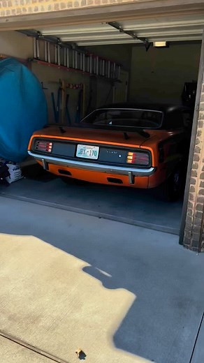 70 Cuda 340 / auto in Vitamin C headed to @americansteelclassics #chasingmusclecarswithmopars5150 #mopars5150 #cuda #americansteelclassics | Mopars5150