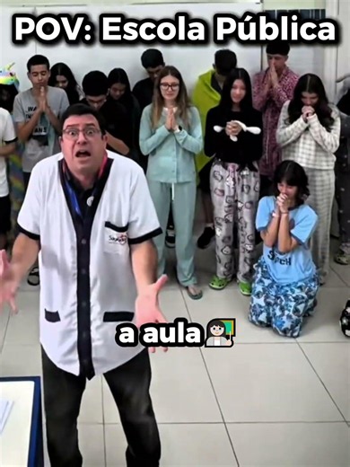 O PROFESSO mais estratégico 😂📚#escola #professor #humor #memes #shorts