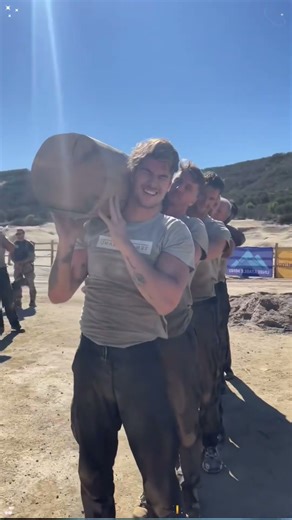 Underwater Navy Seals Training#navyseal #navysealtraining #BUDS #specops #usnavy