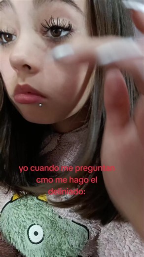 PUAJAJJAJ creen k deba volver al deliniado? aunk iwal por mi parpado se me hace mas facil #pinchetiktokponmeenparati #parati #fpy #viral #humor