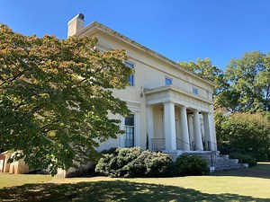 Oak Place antebellum home sold, will be event venue