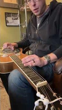 How to write a simple #bluegrass kick on a #dobro for a #billmonroe tune.