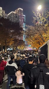 Situation after the Hangang Drone Light Show in Yeouido Han River Park. Would you still want to watch? #fblifestylechallenge #fbreelsfypシ゚viralfbreelsfypシ゚viral #fbreels2025ツ #fbyシvideo #kpopdemonhunters #droneshow #seoul #demonhunters #korea #travel #fblifestyle | Ruru in Seoul