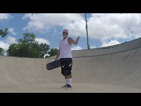 Learn to ride a skateboard at 40, 50, or even 60 years old. My advice for the absolute beginner.