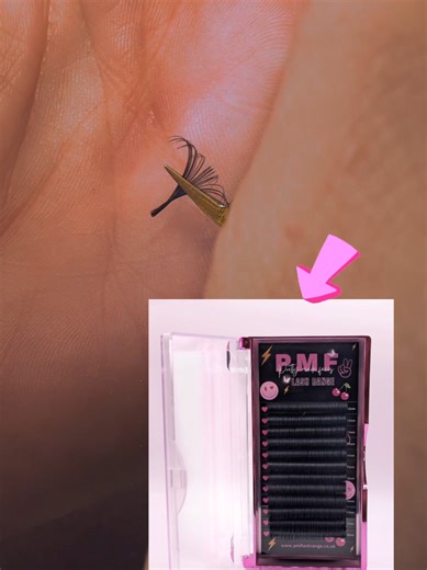 Create Perfect Lash Fans Every Time with Our Lash Trays