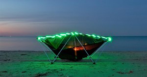 Hang Solo hammock stand lets you kick back just about anywhere