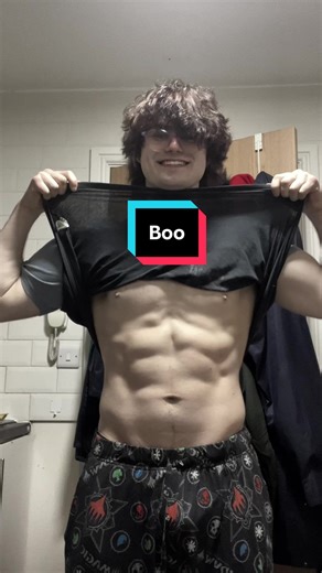 Bris (@buff_bris)’s video of maddox nerd guy