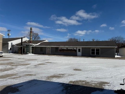 520 W Broadway St, Blair, WI 54616 - MLS 1598178 - Coldwell Banker