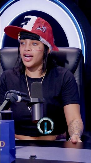 THE YOUNGEST QUEEN DOESN'T REGRET THE VIRAL VIDEO AT SCHOOL AND SAYS THAT ROCHY LIVES WRITING TO HER