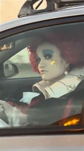 Driving Past Alice in Wonderland Characters || ViralHog