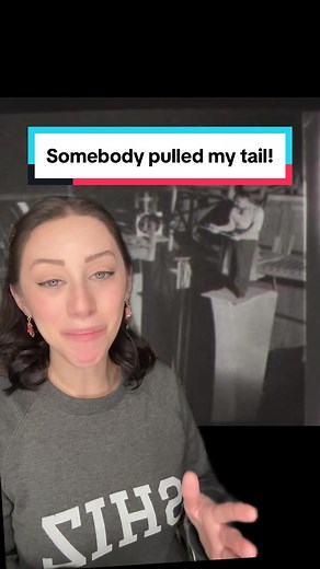 Replying to @Faith 🐁🌎🐁 How did Bert Lahr’s tail move when he played the Cowardly Lion? #wizardofoz #bertlahr #cowardlylion #filmhistory #behindthescenes #ozhistorian #practicaleffects #theozvlog #greenscreen