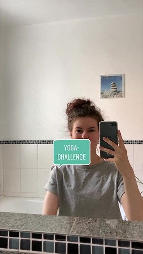 Instagram: mana.benya #yogachallenge