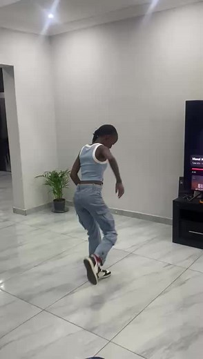Master the Pitori Dance Challenge with Minnie Mellow