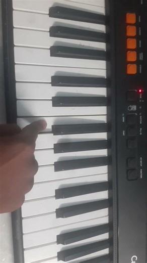 Golden brown in piano Tutorial