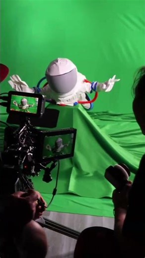 Green Screen Magic 🎬🌍