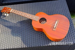 Mainland Ukuleles Mahogany Tenor Slotted Headstock Ukulele - REVIEW