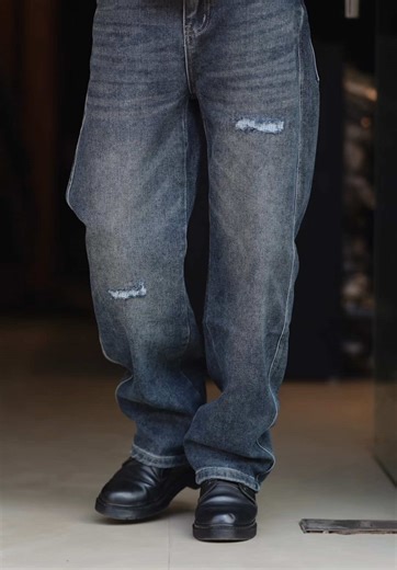 Ultimate Guide to Baggy Clothes for Fashion Lovers