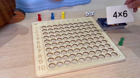 BAKAM Wooden Multiplication Board Math Game for Kids 8-12, Math Manipulatives Set with 100PCS Flash Cards for Kids 6-8 Years Old, Montessori Counting Toy Preschool Learning