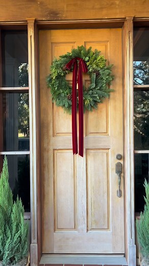 🎶 All I want for Christmas… is a beautifully styled front porch.And for Black Friday only, all of my luxury porch packages are 20% OFF.Fresh greenery, velvet ribbon, full wreaths, and that warm Ralph Lauren holiday feeling — completely installed for you.No mess. No stress. No storage.Black Friday spots are limited.Tap to book your Christmas porch. Use code CHRISTMAS20 at checkout. ✨ | Porch Queen