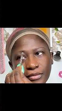 SOURCILS PARFAITS PAS À PAS