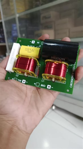 Understanding Two-Way Passive Crossovers in Audio