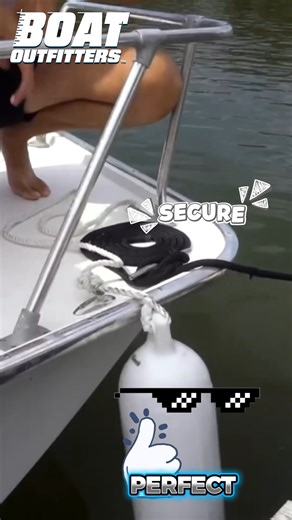 If you’re still tying and untying fenders… you’re working too hard. Stop wrapping lines around your bow rail — Fender Hangers make docking simple. 👉 Check them out here: https://www.boatoutfitters.com/fender-hanger | Boat Outfitters