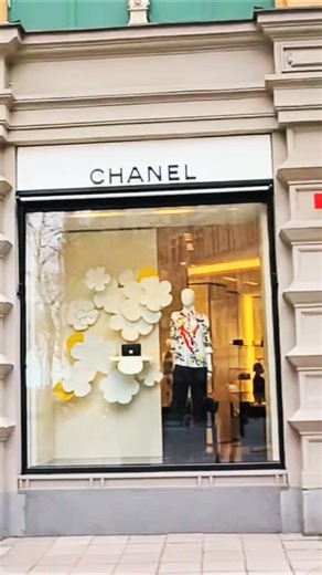 Beautiful Luxury Storefronts in Stockholm | Walking Tour 4K #stockholmcity #walkingtv #travel