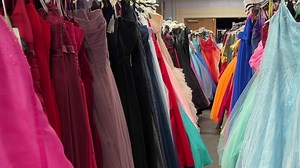 Where can my student get free or affordable prom attire?