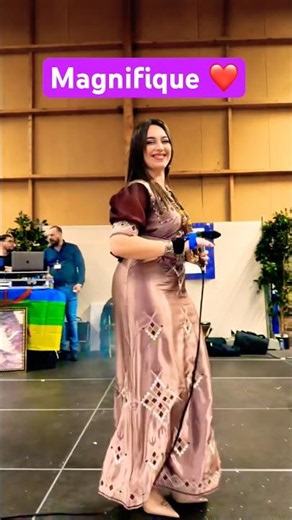Alicia danse kabyle
