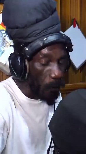 34M views · 256K reactions | Sizzla recording a Dubplate for Little Lion Sound on the Still Dre instrumental  #sizzla #reggae #hiphop #littlelionsound #stilldre | Little Lion Sound | Facebook