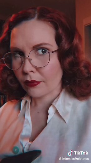 Helllllooo👀💕 #vintagegirl #vintagestyle #justthetwoofus #movies #adventuremovies