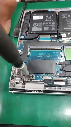 Replace/Repair hinge dell inspiron