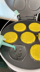 emoji pancakes 🤔😍😀 so cute when they came out! everyone will be smiling at breakfast! Thanks so much for watching this video! I do hope you enjoy it. Please note that this page features scripted dramas, parody and satire. The events that take place in this particular short-film video are for entertainment purposes only. | Original Crafts & Hacks from The Daily Sprinkle