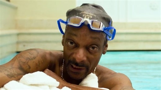 Fans left impressed with Snoop Dogg's swimming lesson with Michael Phelps
