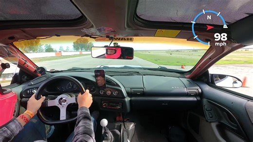 Buttonwillow raceway 12/27/24, beginners group. Cut the day short since I had issues, the car definitely has a sub 2:10 in her #camaro #fbody #socal #carsoftiktok #trackcar #corners #buttonwillowraceway