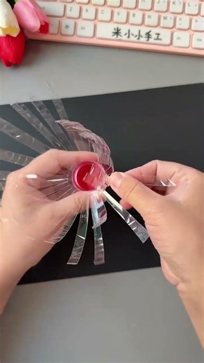 Don't throw away empty bottles, collect flowers to make a spring bouquet.