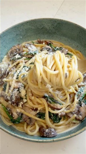 Creamy Miso Mushroom Pasta