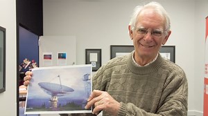 📡VALE DAVID COOKE🌩️ David Cooke was the electrical engineer and officer-in-charge at the CSIRO Parkes Radio Telescope during the Apollo 11 moon landing in 1969. He died peacefully in his sleep at the age of 88 on Wednesday. His wife Margaret was by his side. We remember how David shared the story behind his photo of the famous storm that threatened the global telecast of the first moon walk. 🔊SOUND ON👂 | ABC Central West