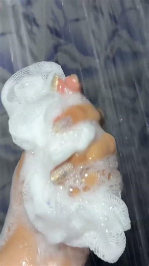 Soft skin. Clean glow. No effort. ✨🫧#explorepage #viral #bodywash #shorts #fyp