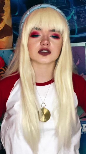 Recreating TommyInnit's Iconic Moment with a Dab | Cosplay Fun