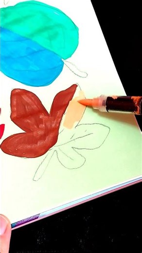 Drawing Stylish Leaves with Markers on a Green Background #art #drawing