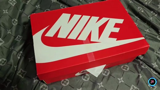 Quick Look: Nike Shox Unboxing