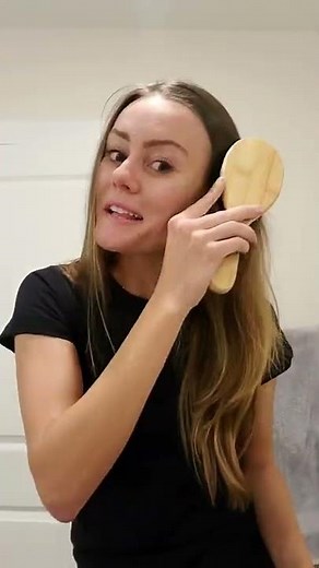 Why You MUST try a 100% Boar Bristle Hair Brush