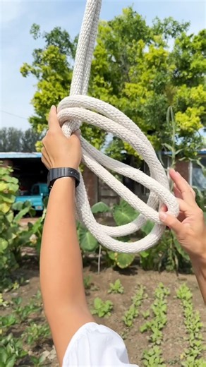 Easy How to Tie a Strong Loop Knot Tutorial