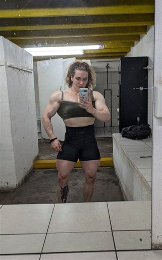 Anna Prinz IFBB Pro Women's Physique / Bodybuilding Coach on Instagram: "Gym as it is supposed to be 😍 just iron and people who want to exceed themselves 💪💪 • • • #bodybuilding #fitness #muscle #wpd #gym #stronggirls #femalebodybuilder #femalebodybuilding #posing #flexing #neverstop #ironprincess #fitgirls #muscularwomen #femalepower #workout #training #womensphysique #goldenera #oldschool #hardcoregym #durban #safitness #durbanfitness"