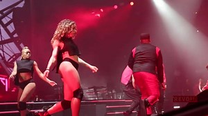 27K views · 690 reactions | "Talking 'bout peaches and cream" - 112 #BadBoyFamilyReunionTour | REVOLT | Facebook