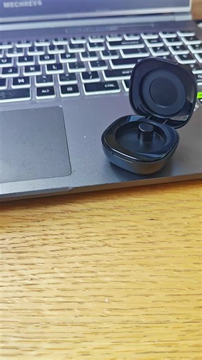 Heart rate tracking is built into the ring for 24/7 health monitoring.#WeeklyDeals #smartring #heartrate #tiktok #gift