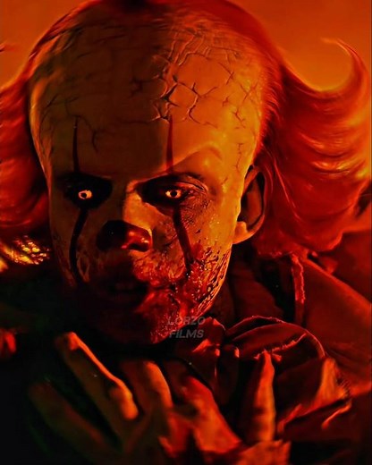 Pennywise Hugs Ingrid 😱 | IT | #shorts #movie #viral #itmovie