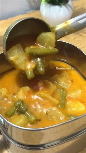 Lunch Recipe: Rice n veg kulambu| fruit n Appalam #shortsfeed #lunchideas #lunchbox